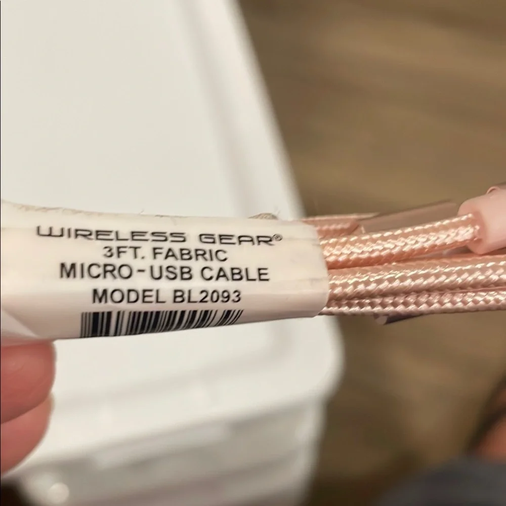 Pink and White Nylon USB-C Cable for Cell Phones 3ft